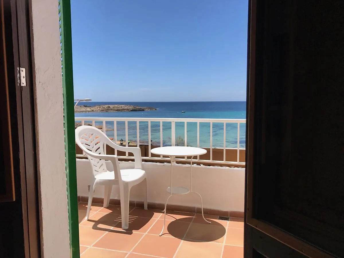 Bed & Breakfast Hostal Restaurante Playa Colonia de Sant Jordi
