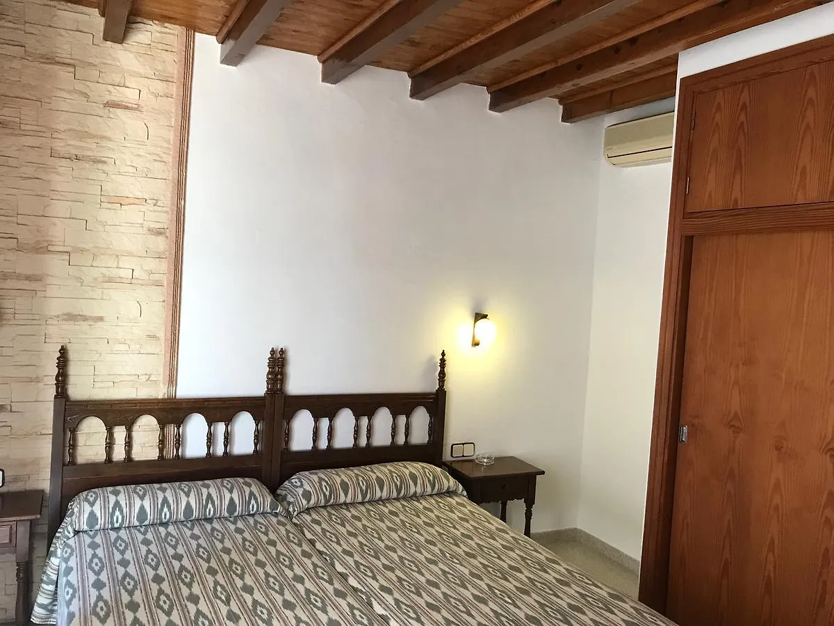 Hostal Restaurante Playa Colonia de Sant Jordi Bed & Breakfast